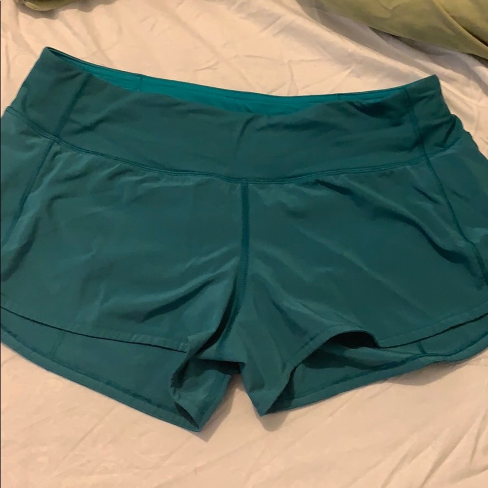 New w/o tag lululemon 2.5” speed up short